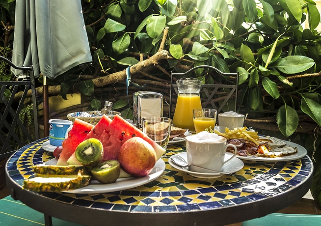 Imagen del bar/restaurante del Hostal Valencia, San Antonio [Centro]. Foto 3