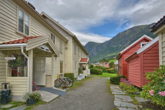 Imagen de los exteriores del Hostal Vangsgaarden Gjestgiveri. Foto 7