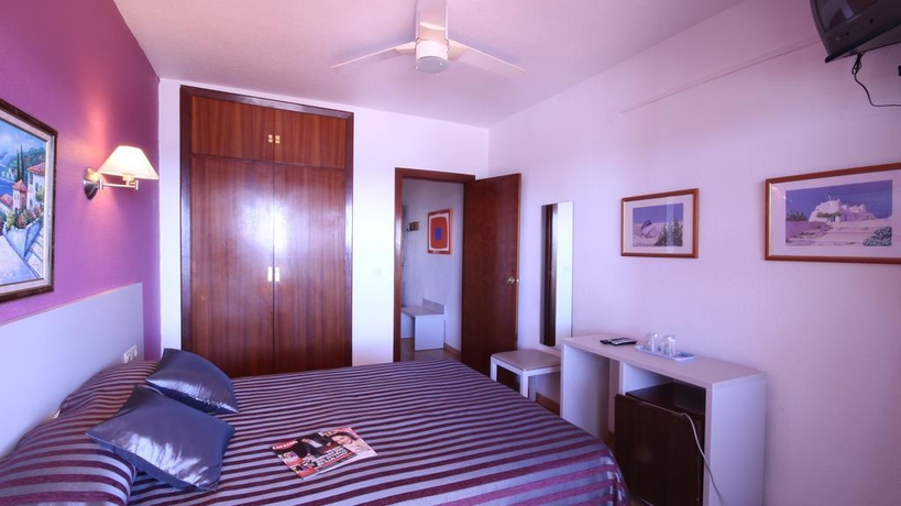 Imagen general del Hostal Velilla, Almu&ntilde;&eacute;car. Foto 15