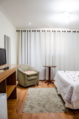 Imagen de la habitación del Hostal Velinn Pousada Chateau Do Luar. Foto 4