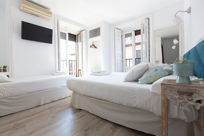 Imagen de la habitación del Hostal Veracruz Boutique Puerta del Sol. Foto 6