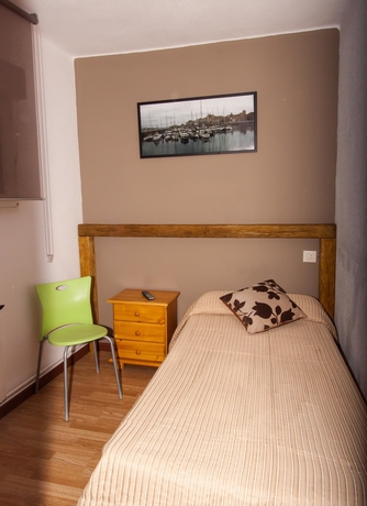 Imagen de la habitación del Hostal Verdemar, Gijón. Foto 3