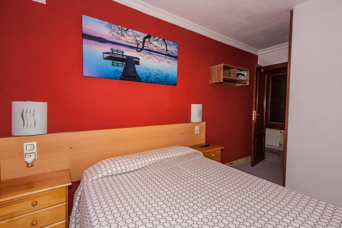 Imagen de la habitación del Hostal Verdemar, Gijón. Foto 11