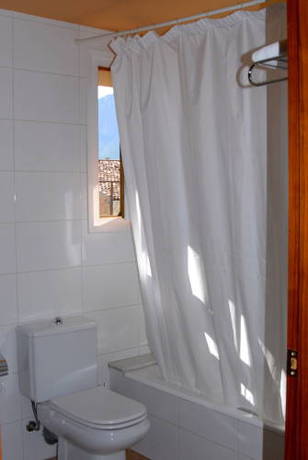 Imagen de la habitación del Hostal Victor, Peramola. Foto 7