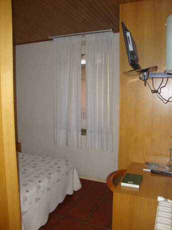 Imagen de la habitación del Hostal Victor, Peramola. Foto 10