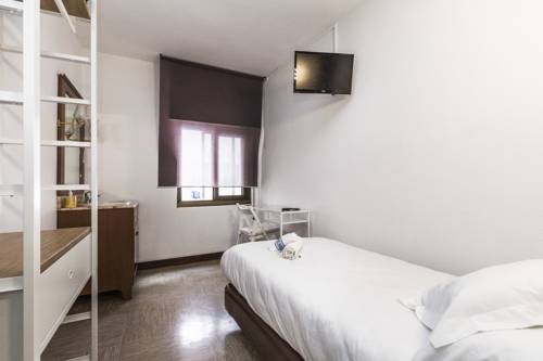 Imagen de la habitación del Hostal Viena. Foto 8