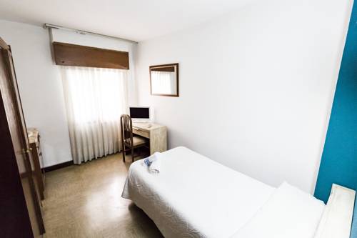 Imagen de la habitación del Hostal Viena. Foto 15