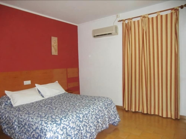 Imagen de la habitación del Hostal Villa, Chiclana - Sancti Petri. Foto 5