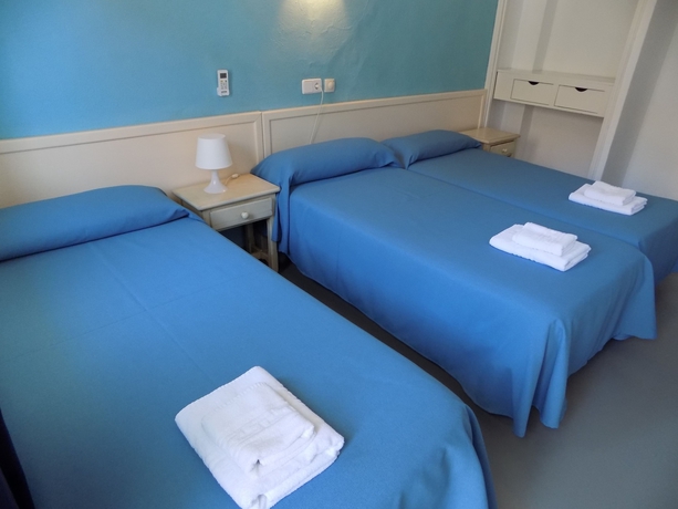 Imagen de la habitación del Hostal Villa Maruja. Foto 6