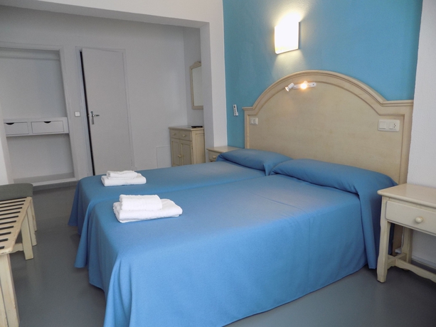 Imagen de la habitación del Hostal Villa Maruja. Foto 16