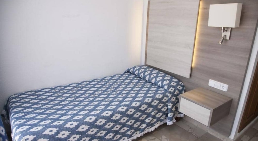 Imagen de la habitación del Hostal Villa Rosa, Paguera. Foto 2