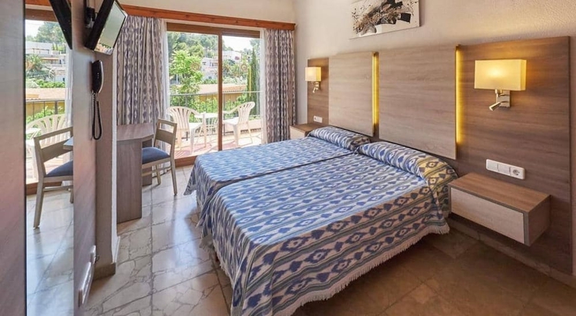 Imagen de la habitación del Hostal Villa Rosa, Paguera. Foto 4