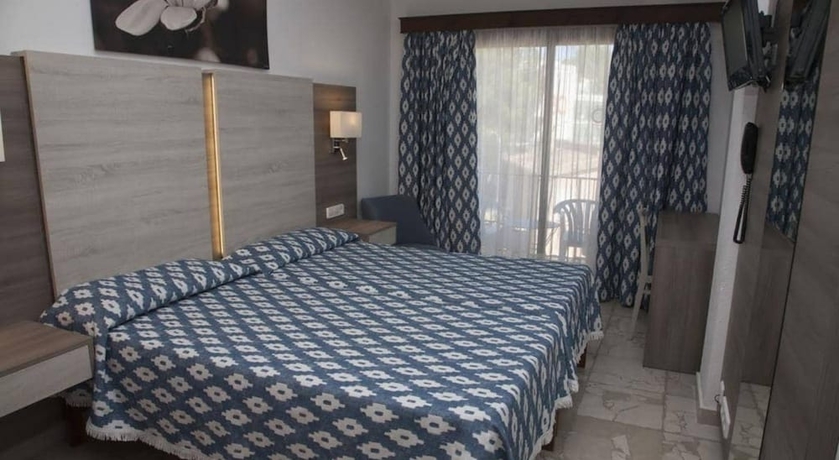Imagen de la habitación del Hostal Villa Rosa, Paguera. Foto 7