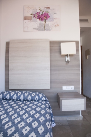 Imagen de la habitación del Hostal Villa Rosa, Paguera. Foto 11