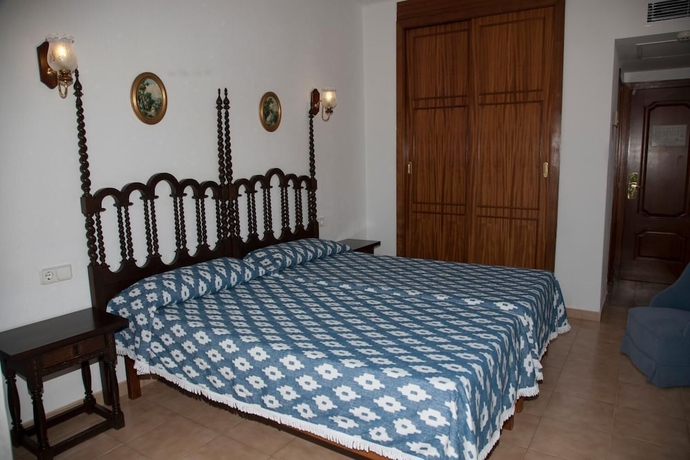 Imagen de la habitación del Hostal Villa Rosa, Paguera. Foto 15
