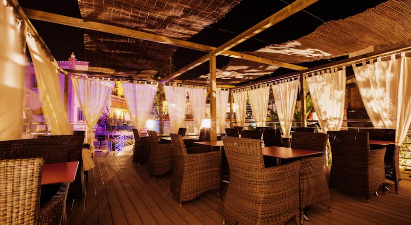 Imagen del bar/restaurante del Hostal Villas D. Dinis Charming Residence - Adults Only. Foto 4