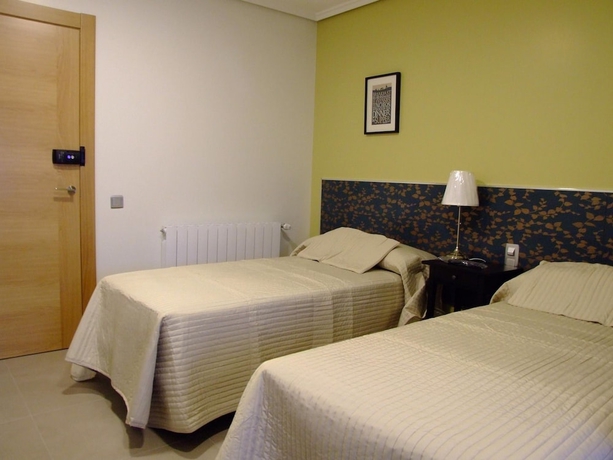 Imagen de la habitación del Hostal Vintage Santander. Foto 2