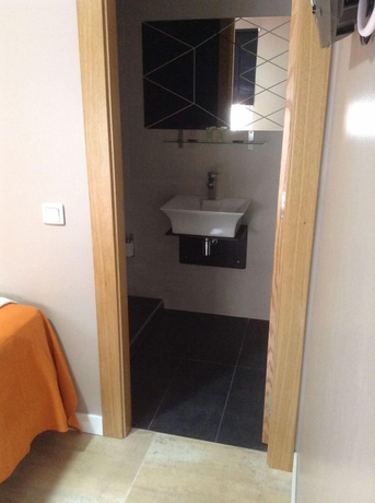 Imagen de la habitación del Hostal Vintage Santander. Foto 13