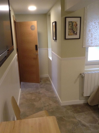 Imagen de la habitación del Hostal Vintage Santander. Foto 17