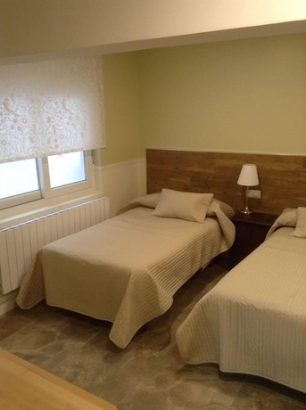 Imagen de la habitación del Hostal Vintage Santander. Foto 18