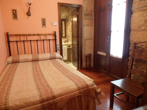 Imagen de la habitación del Hostal Virgen De La Encina. Foto 5