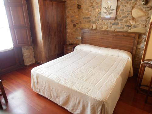 Imagen de la habitación del Hostal Virgen De La Encina. Foto 12