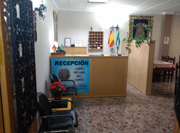 Imagen de los interiores del Hostal Virgen Del Rocio. Foto 18