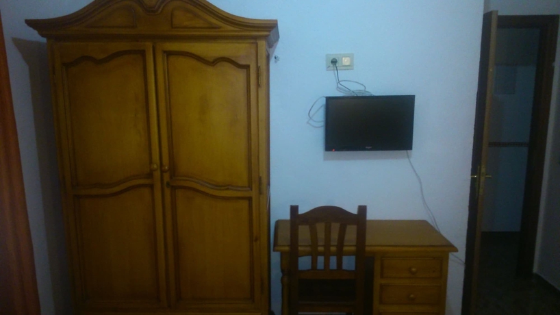 Imagen de la habitación del Hostal Virgen Del Rocio. Foto 8