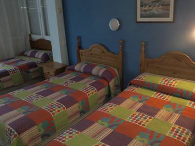 Imagen de la habitación del Hostal Virgen Del Rocio Ii. Foto 4