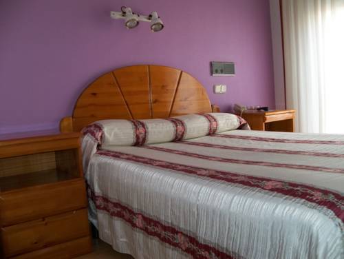 Imagen de la habitación del Hostal Virgen Del Villar. Foto 7