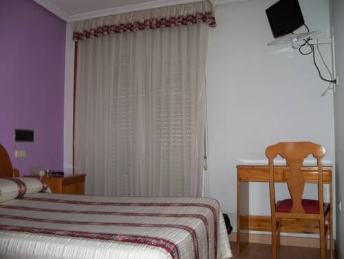 Imagen de la habitación del Hostal Virgen Del Villar. Foto 8