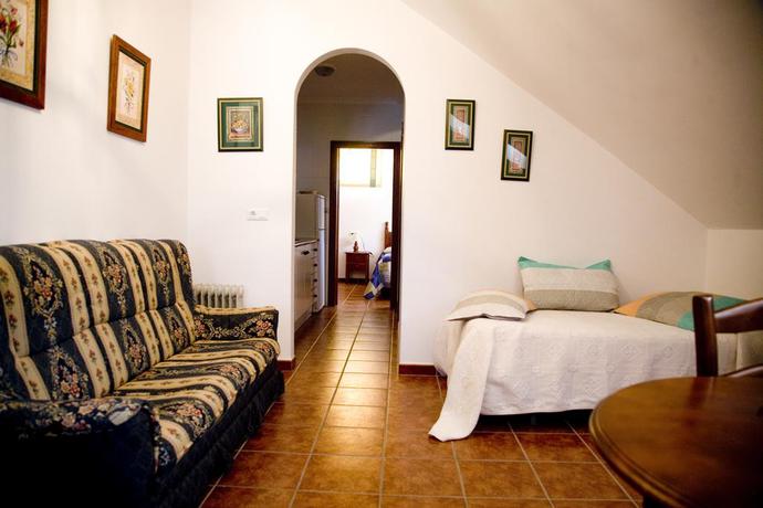 Imagen de los interiores del Hostal Vista A La Sierra. Foto 5