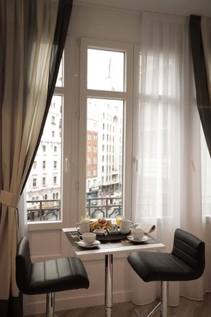 Imagen del bar/restaurante del Hostal Vitium Urban Suites. Foto 5