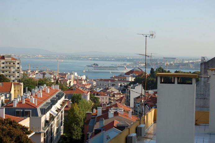 Imagen de los exteriores del Hostal Wallis S&atilde;o Bento. Foto 8