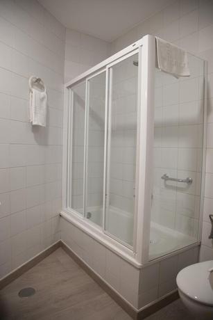 Imagen de la habitación del Hostal Welcome2 Alcázar. Foto 8