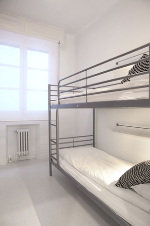 Imagen de la habitación del Hostal Woohoo Hostal Madrid. Foto 15