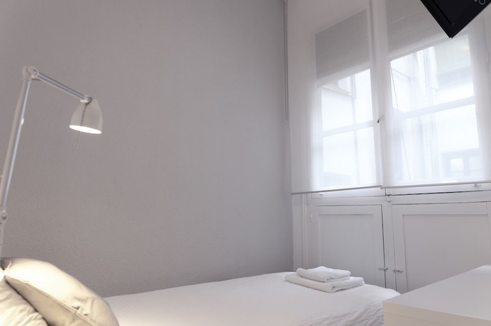 Imagen de la habitación del Hostal Woohoo Hostal Madrid. Foto 18