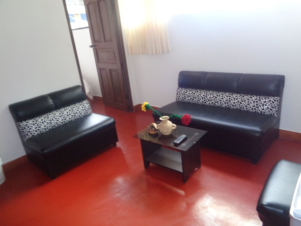 Imagen de los interiores del Hostal Y Apartamentos Guest Home. Foto 17