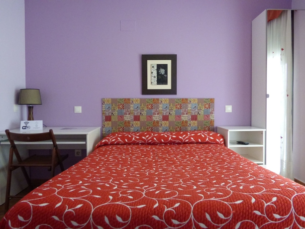 Imagen de la habitación del Hostal Y Casa Rural La Colmena. Foto 8