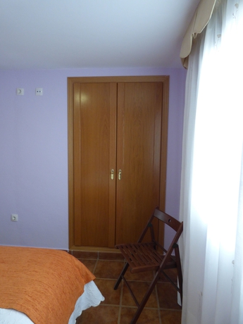 Imagen de la habitación del Hostal Y Casa Rural La Colmena. Foto 10