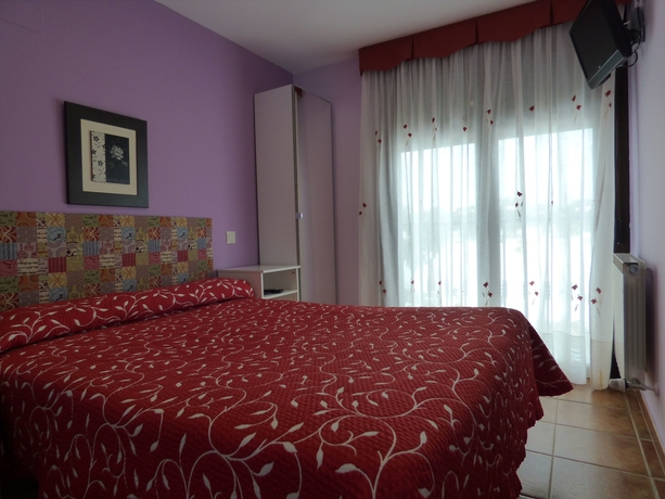 Imagen de la habitación del Hostal Y Casa Rural La Colmena. Foto 12