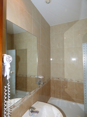 Imagen de la habitación del Hostal Y Casa Rural La Colmena. Foto 13