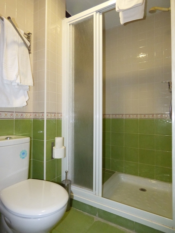 Imagen de la habitación del Hostal Y Casa Rural La Colmena. Foto 16