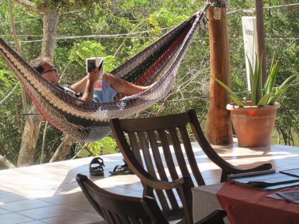 Imagen de los exteriores del Hostal Y Restaurante Villa Mar. Foto 12