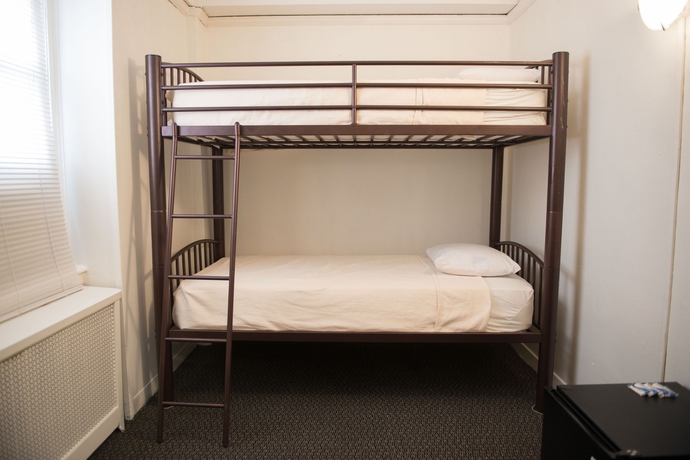 Imagen de los interiores del Hostal YMCA FLUSHING. Foto 9