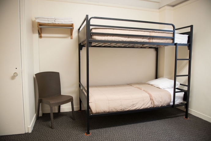 Imagen de los interiores del Hostal YMCA FLUSHING. Foto 13
