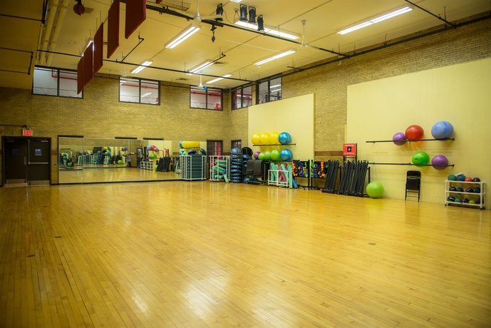 Imagen de los interiores del Hostal YMCA WEST SIDE. Foto 10