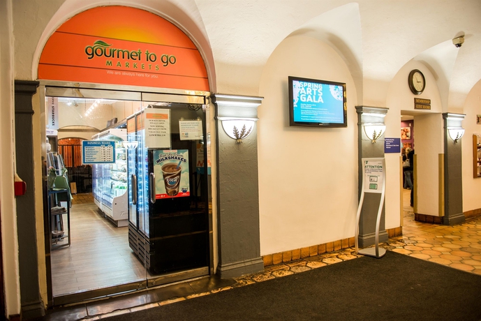 Imagen de los interiores del Hostal YMCA WEST SIDE. Foto 11