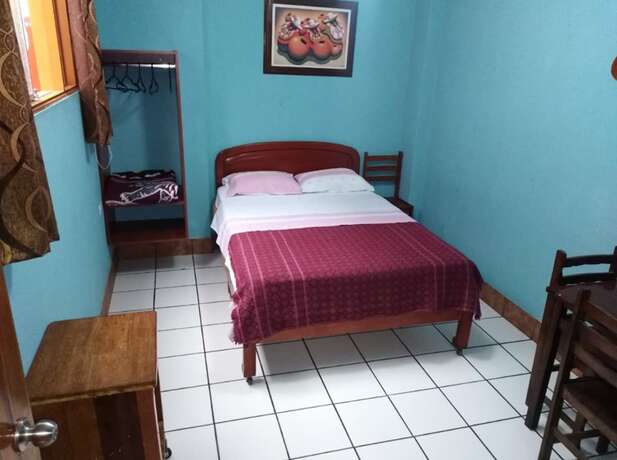 Imagen de la habitación del Hostal Yaki. Foto 23