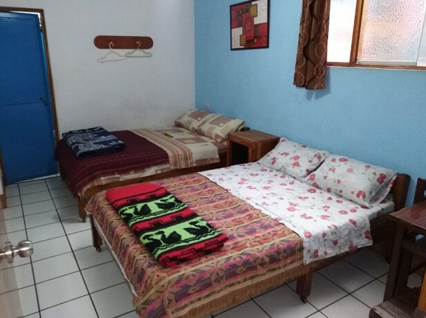 Imagen de la habitación del Hostal Yaki. Foto 24